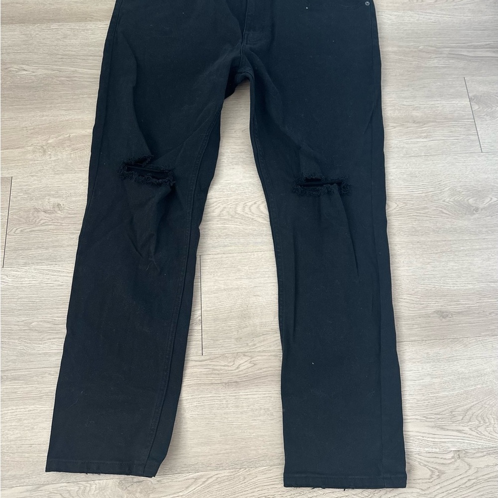 Original Use Black Skinny Jeans with Distressed Knees
